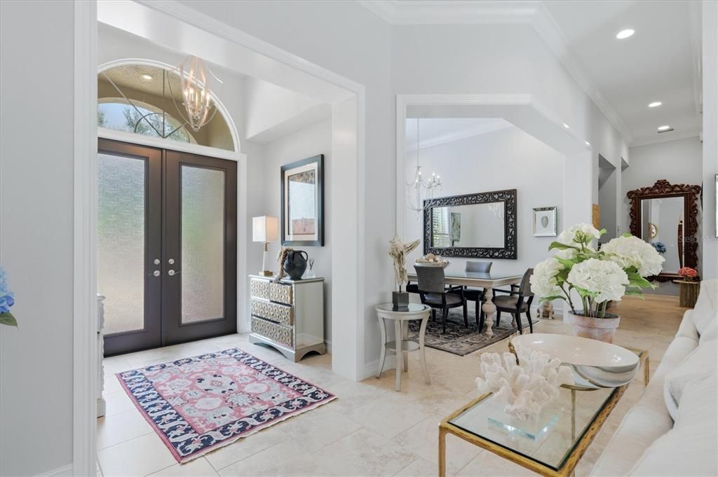 For Sale: $1,850,000 (3 beds, 3 baths, 2880 Square Feet)