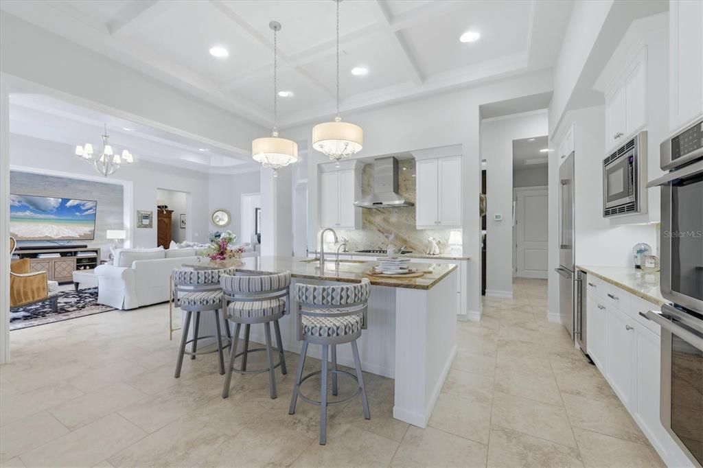 For Sale: $1,850,000 (3 beds, 3 baths, 2880 Square Feet)