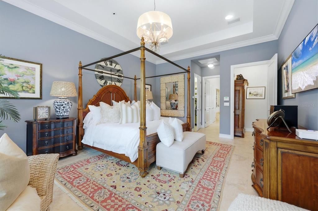 For Sale: $1,850,000 (3 beds, 3 baths, 2880 Square Feet)