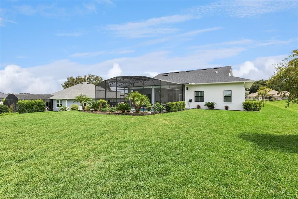 En Venta: $699,450 (4 camas, 3 baños, 2500 Pies cuadrados)