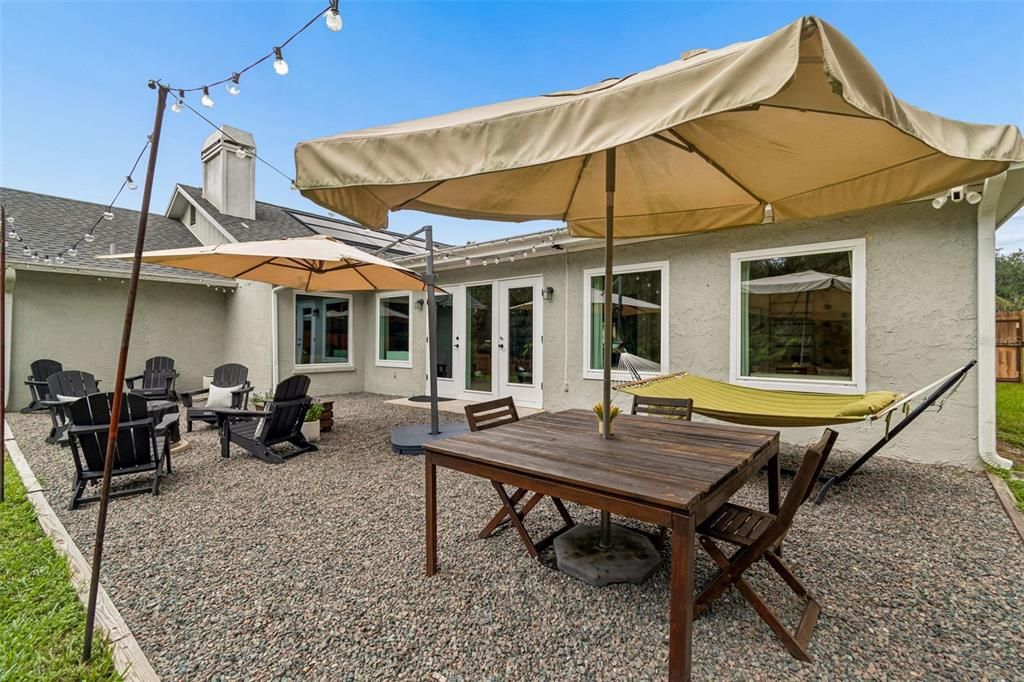 En Venta: $609,000 (4 camas, 2 baños, 3042 Pies cuadrados)