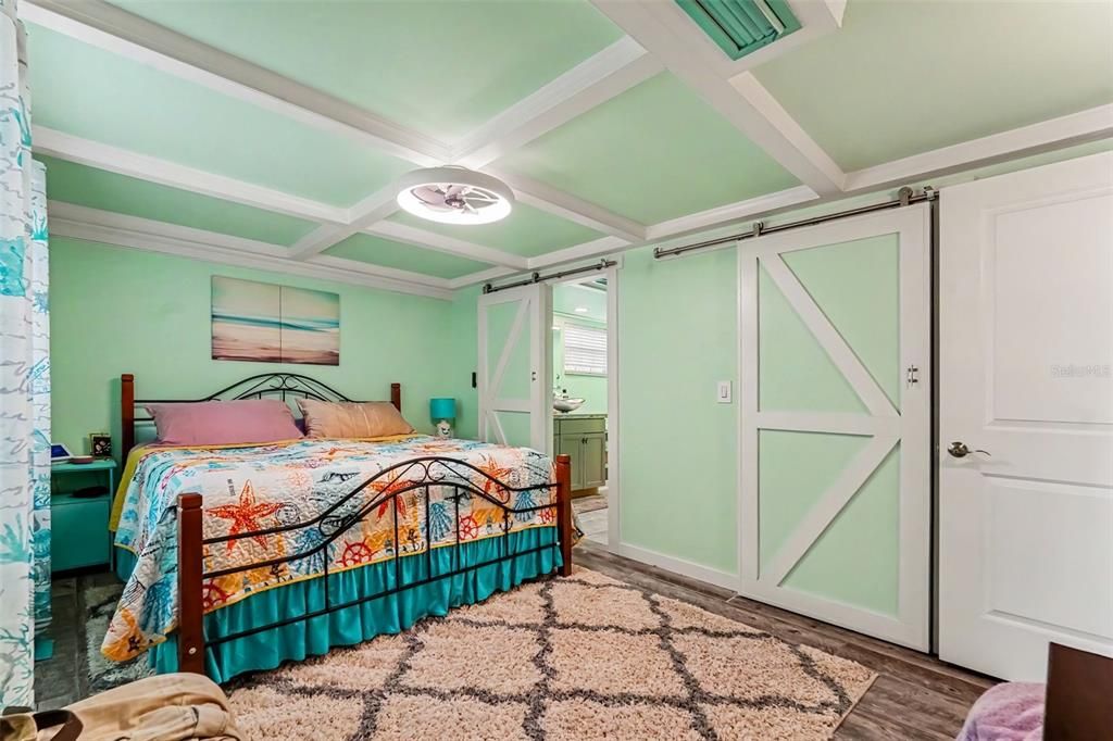For Sale: $375,000 (3 beds, 2 baths, 1519 Square Feet)