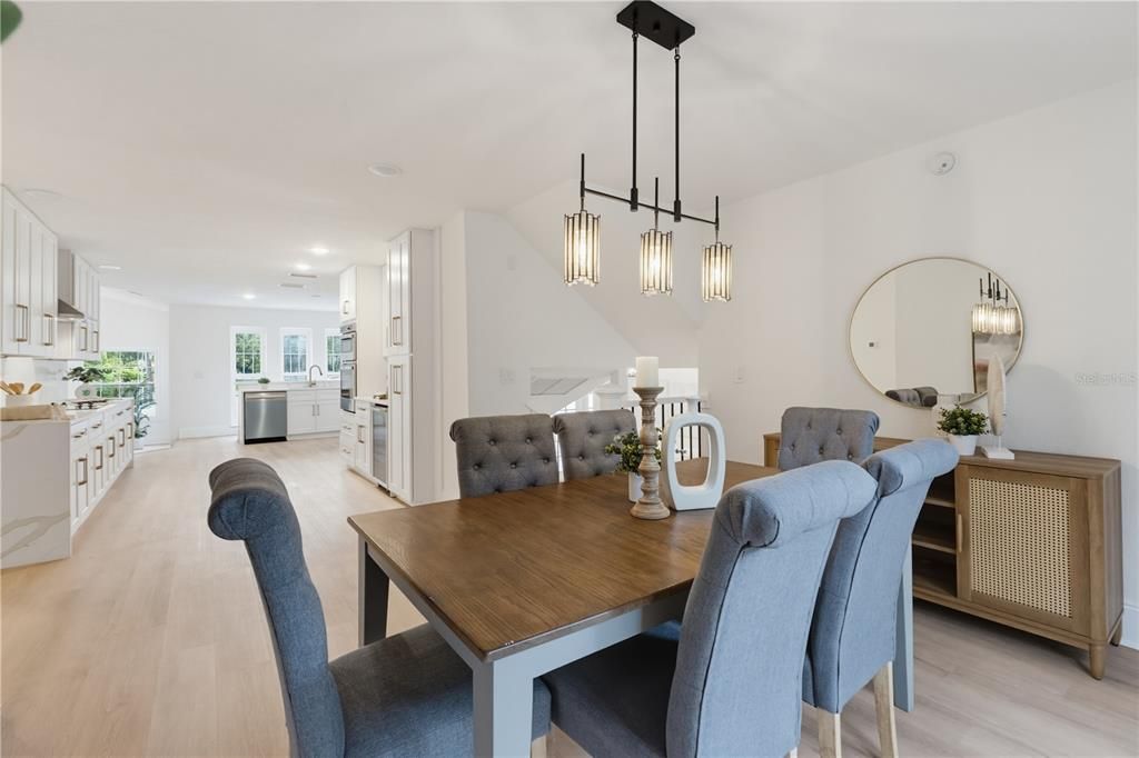 For Sale: $950,000 (3 beds, 4 baths, 2880 Square Feet)