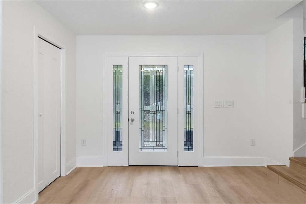 For Sale: $950,000 (3 beds, 4 baths, 2880 Square Feet)