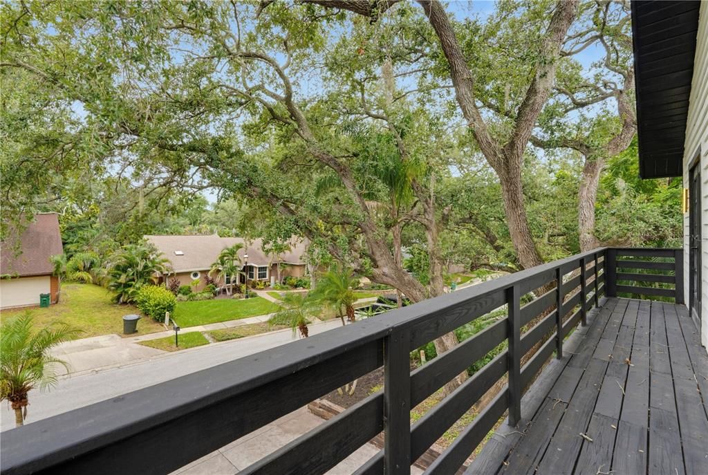 For Sale: $950,000 (3 beds, 4 baths, 2880 Square Feet)