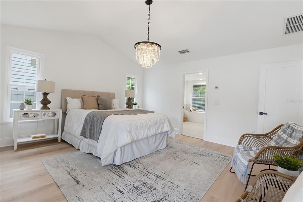 For Sale: $950,000 (3 beds, 4 baths, 2880 Square Feet)