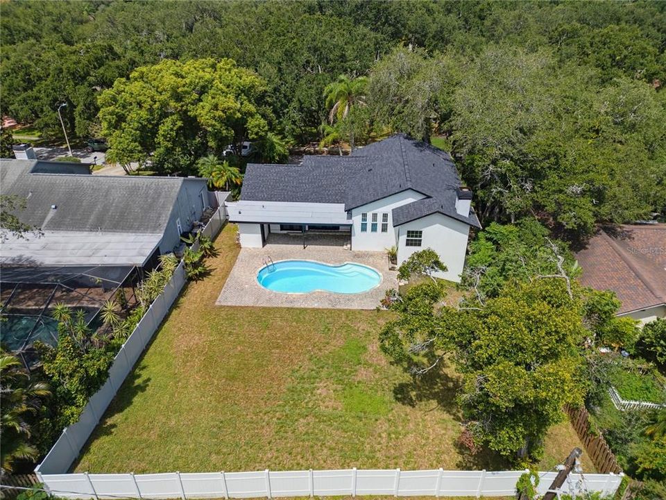 For Sale: $950,000 (3 beds, 4 baths, 2880 Square Feet)