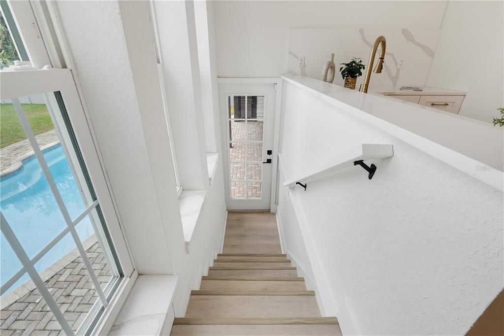 For Sale: $950,000 (3 beds, 4 baths, 2880 Square Feet)