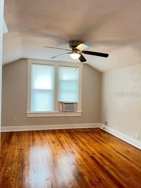 В аренду: $1,500 (2 спален, 1 ванн, 1309 Квадратных фут)
