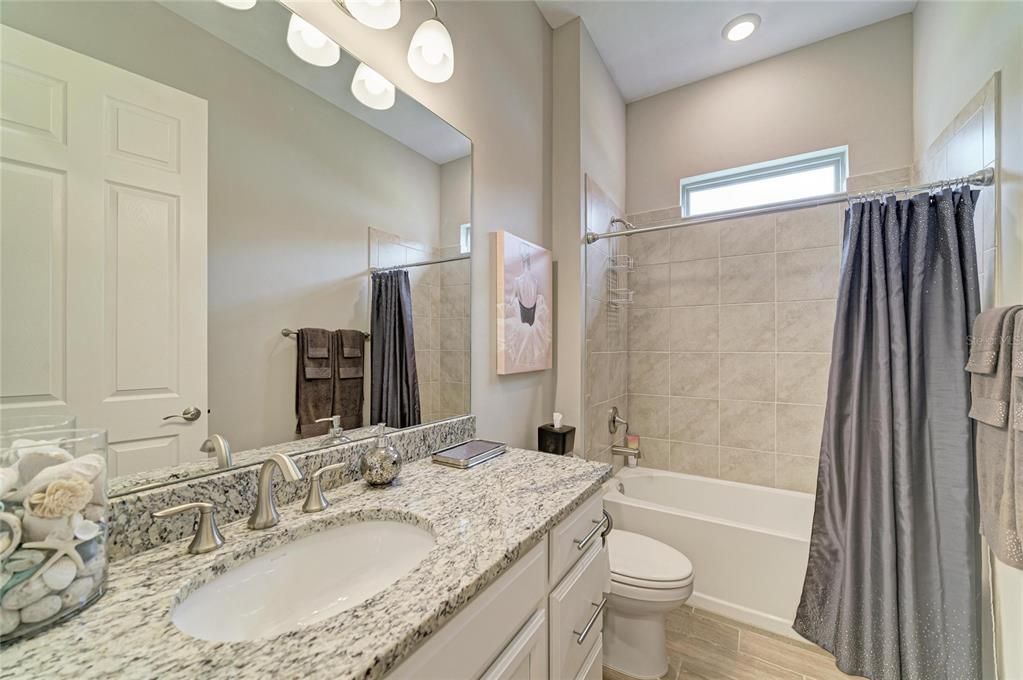 For Sale: $974,900 (3 beds, 4 baths, 3273 Square Feet)