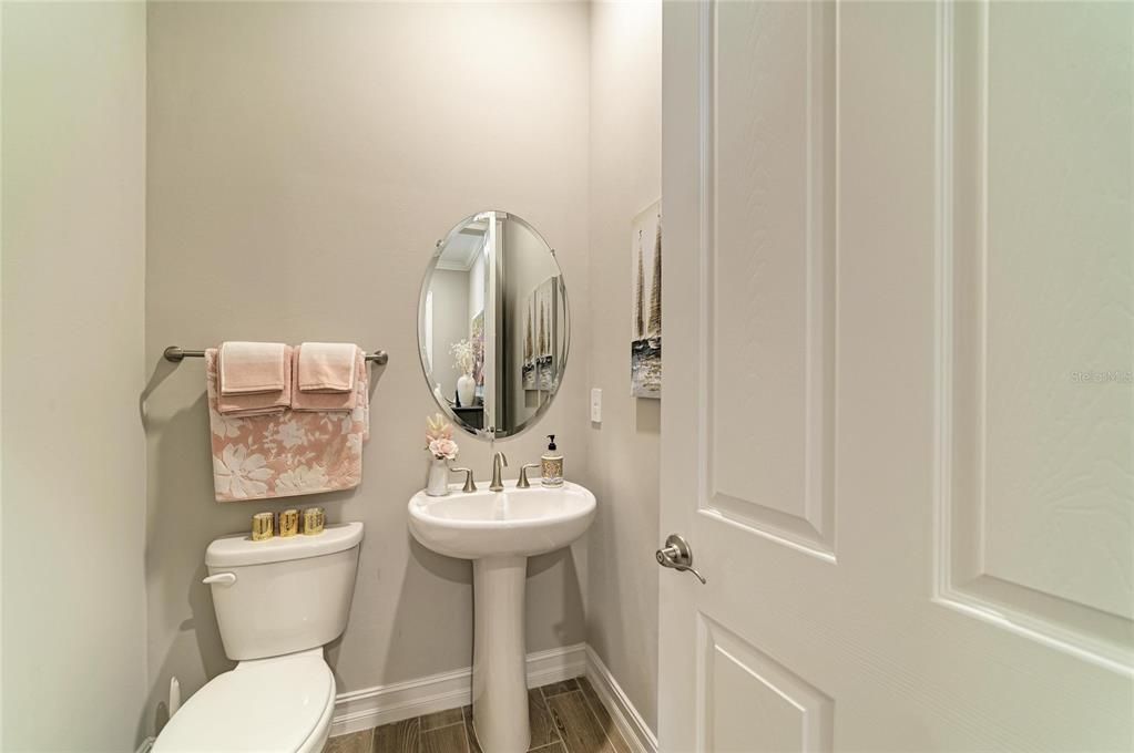 For Sale: $974,900 (3 beds, 4 baths, 3273 Square Feet)