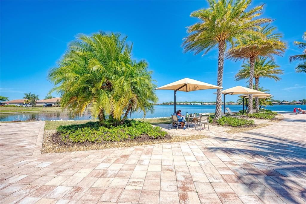 For Sale: $974,900 (3 beds, 4 baths, 3273 Square Feet)