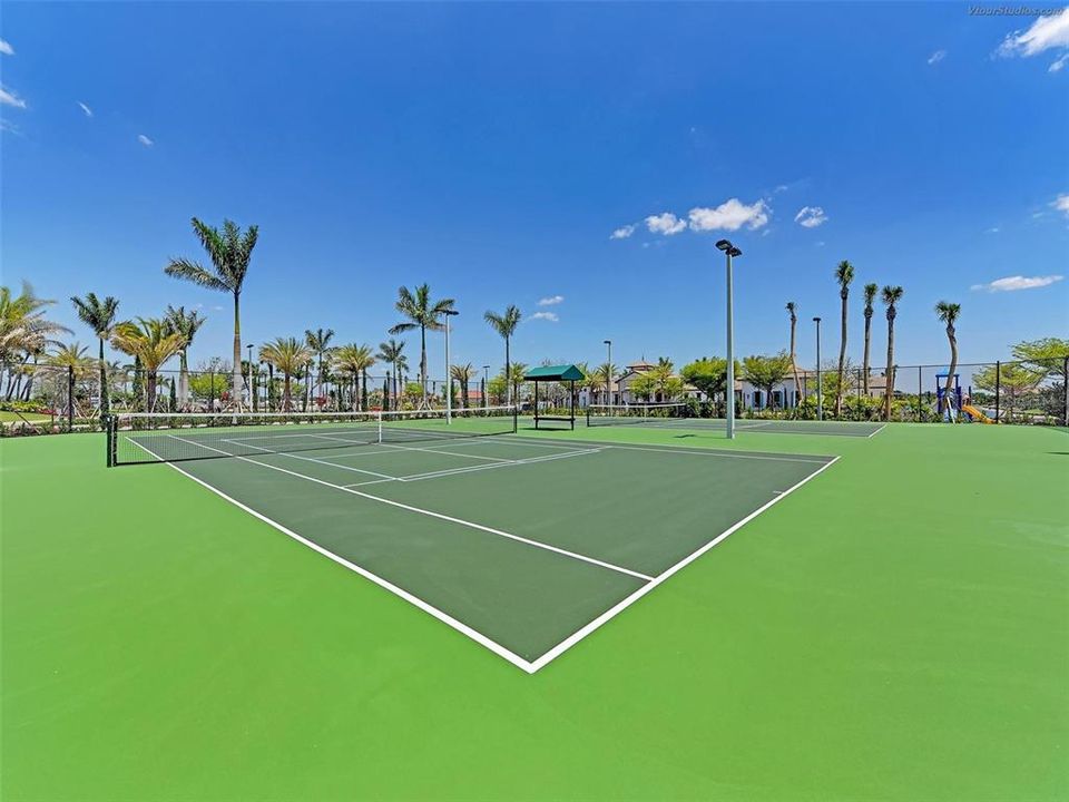 For Sale: $974,900 (3 beds, 4 baths, 3273 Square Feet)