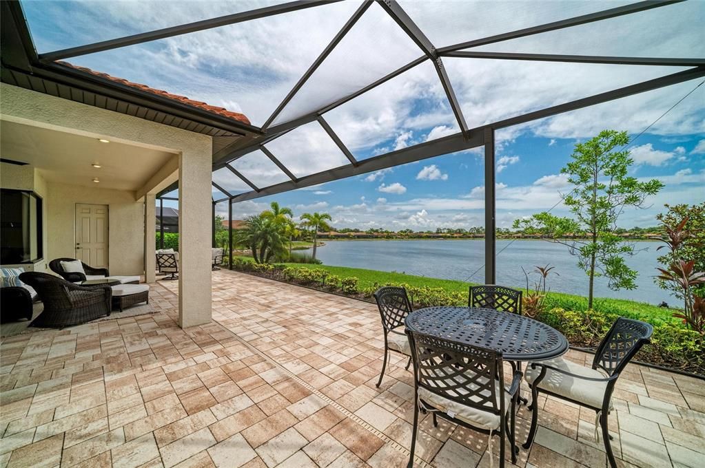 For Sale: $974,900 (3 beds, 4 baths, 3273 Square Feet)