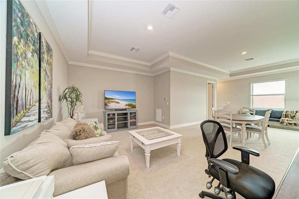 For Sale: $974,900 (3 beds, 4 baths, 3273 Square Feet)