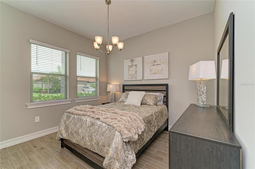 For Sale: $974,900 (3 beds, 4 baths, 3273 Square Feet)