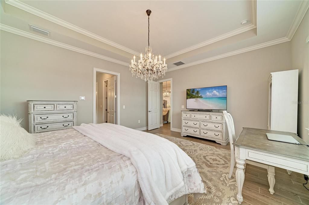 For Sale: $974,900 (3 beds, 4 baths, 3273 Square Feet)