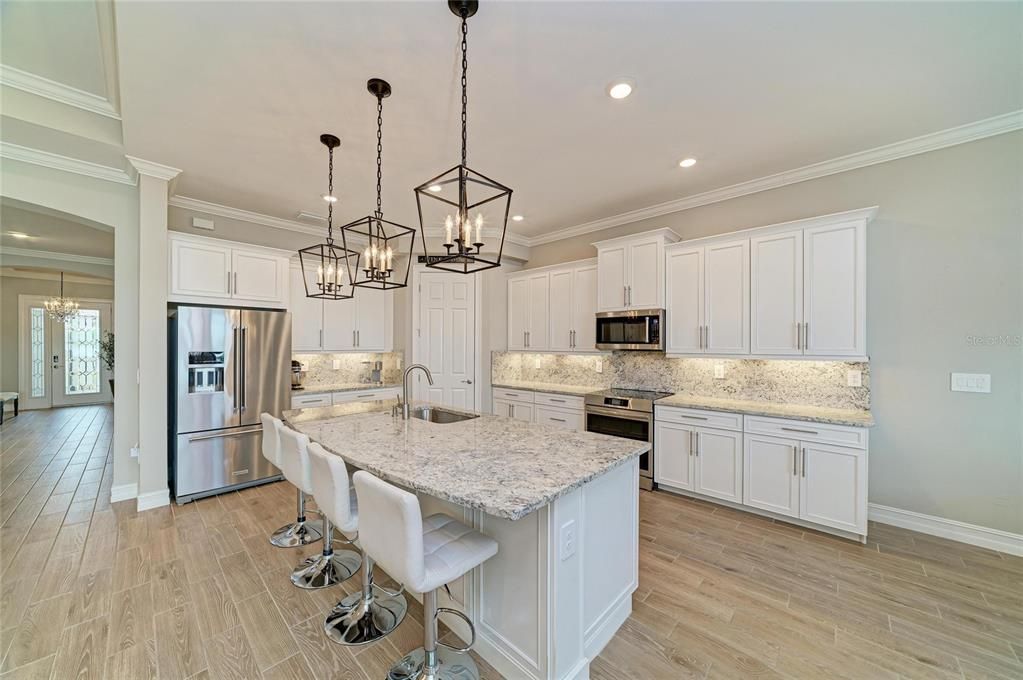 For Sale: $974,900 (3 beds, 4 baths, 3273 Square Feet)