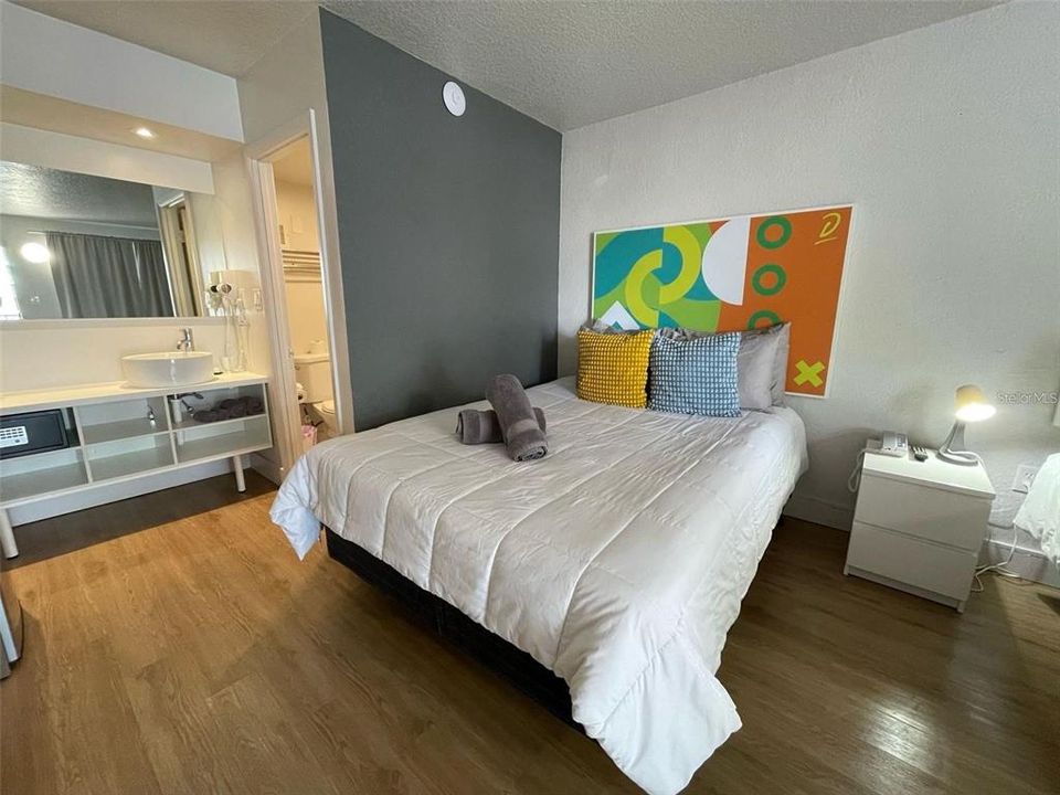 На продажу: $68,900 (1 спален, 1 ванн, 231 Квадратных фут)