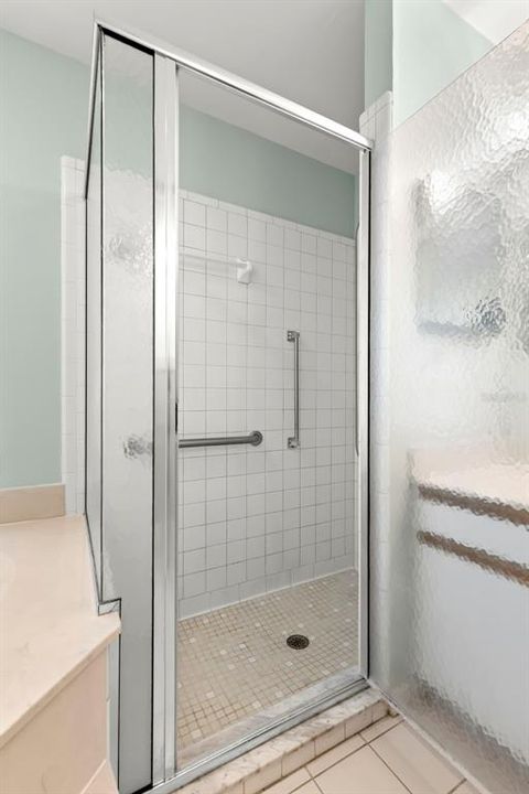 Activo con contrato: $199,900 (3 camas, 2 baños, 1660 Pies cuadrados)