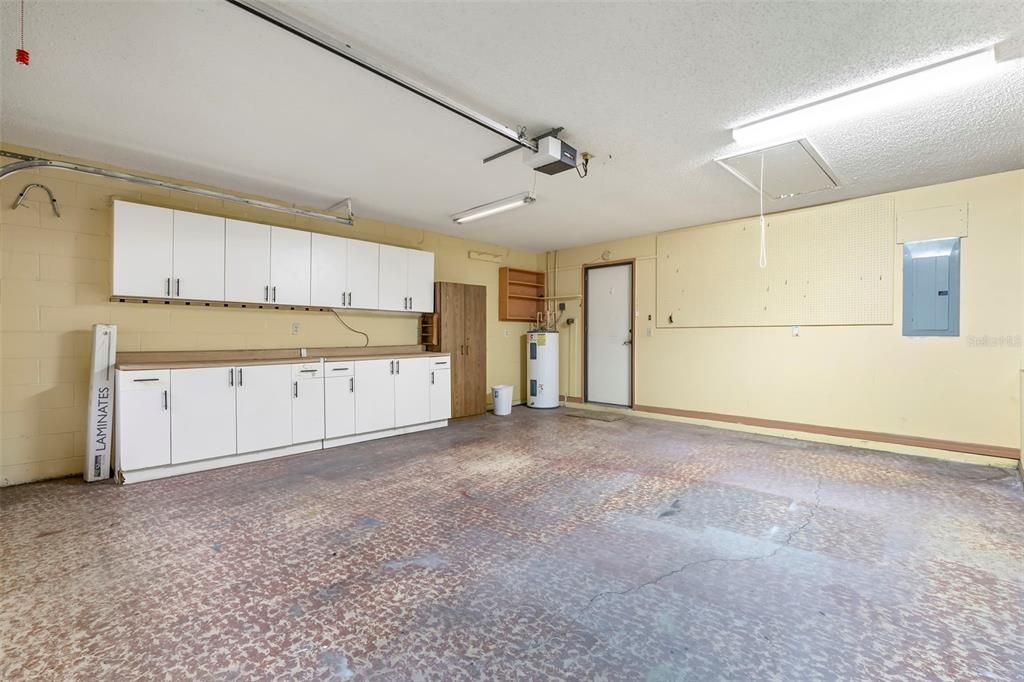 Activo con contrato: $199,900 (3 camas, 2 baños, 1660 Pies cuadrados)