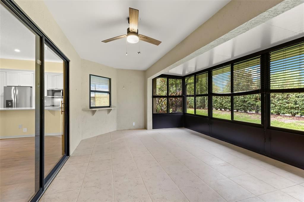 Activo con contrato: $199,900 (3 camas, 2 baños, 1660 Pies cuadrados)