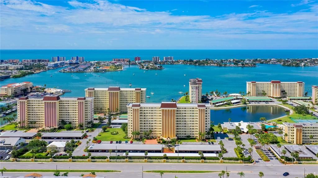 For Rent: $2,150 (2 beds, 2 baths, 1040 Square Feet)