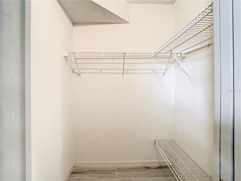 For Rent: $2,150 (2 beds, 2 baths, 1040 Square Feet)