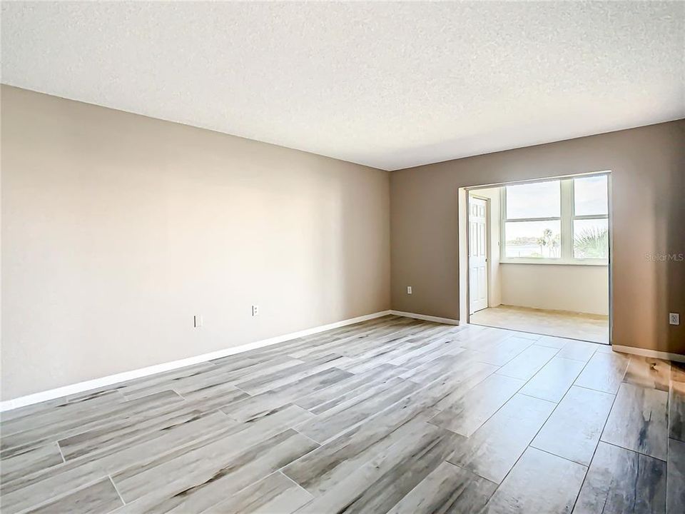 For Rent: $2,150 (2 beds, 2 baths, 1040 Square Feet)