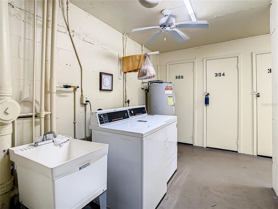 For Rent: $2,150 (2 beds, 2 baths, 1040 Square Feet)