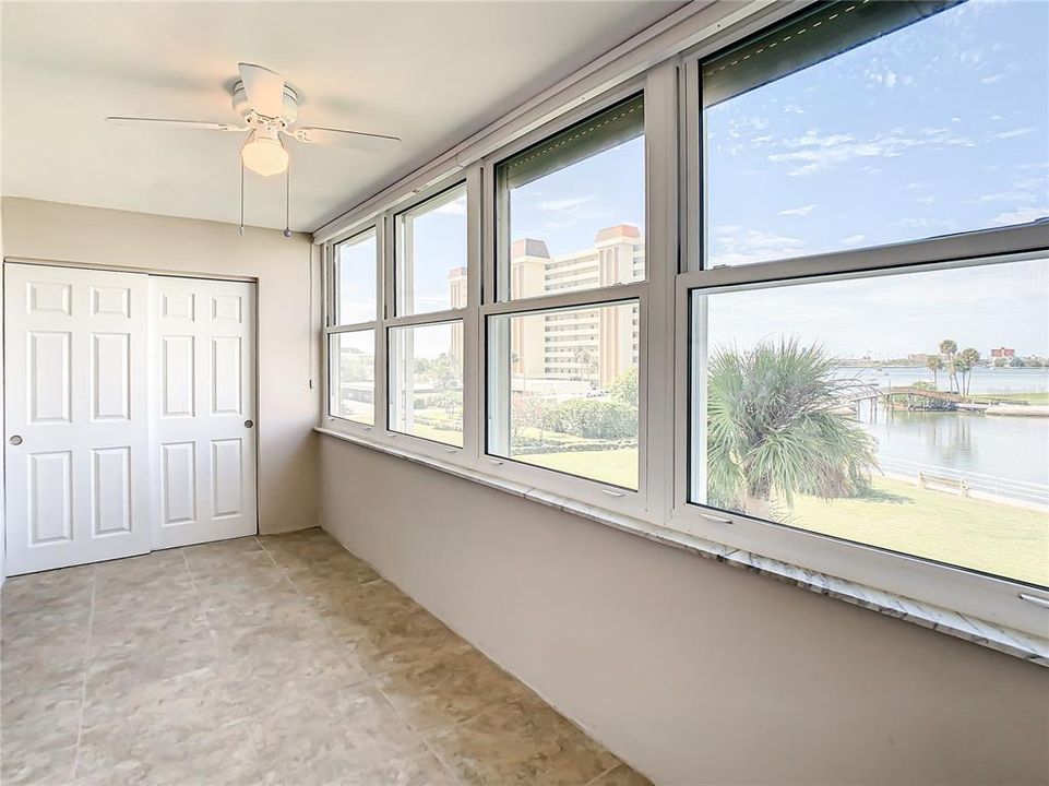 For Rent: $2,150 (2 beds, 2 baths, 1040 Square Feet)
