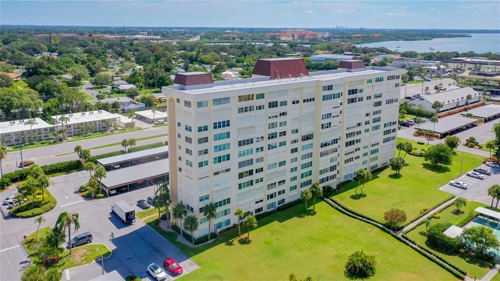 For Rent: $2,150 (2 beds, 2 baths, 1040 Square Feet)