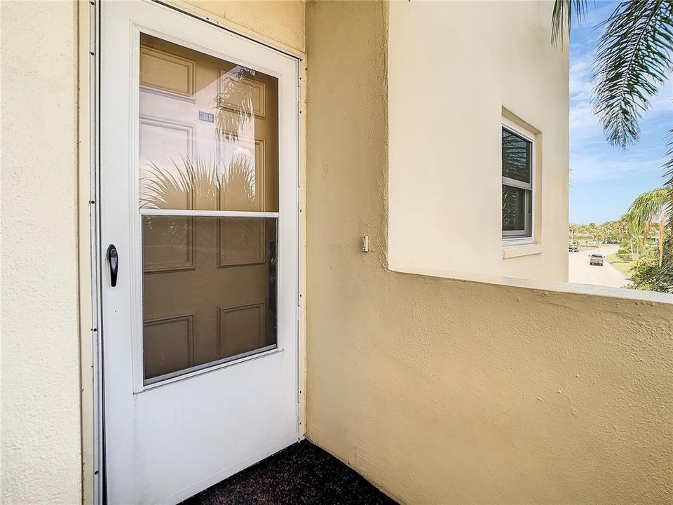 For Rent: $2,150 (2 beds, 2 baths, 1040 Square Feet)