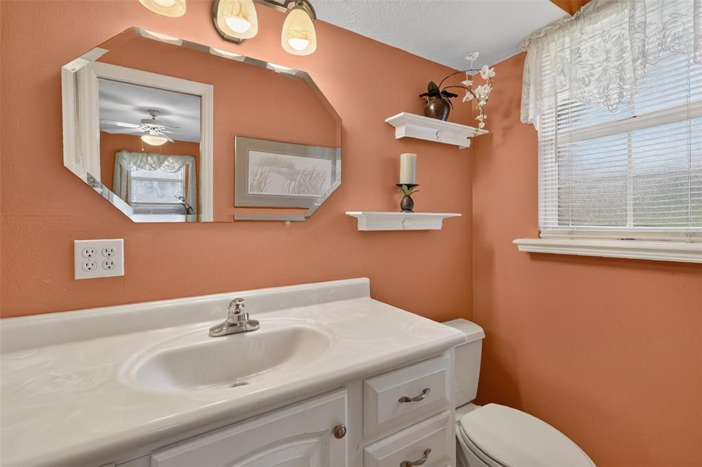 For Sale: $373,500 (2 beds, 2 baths, 1447 Square Feet)