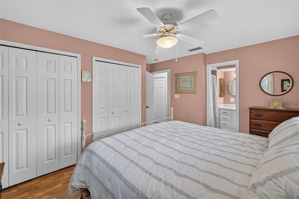 For Sale: $373,500 (2 beds, 2 baths, 1447 Square Feet)