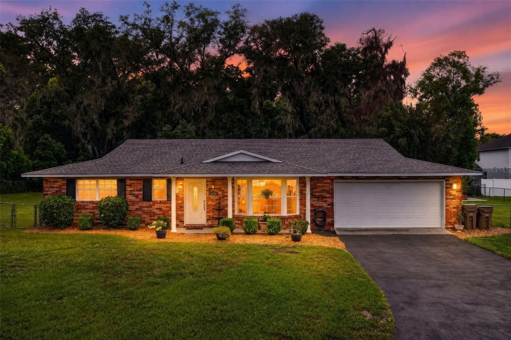 For Sale: $373,500 (2 beds, 2 baths, 1447 Square Feet)