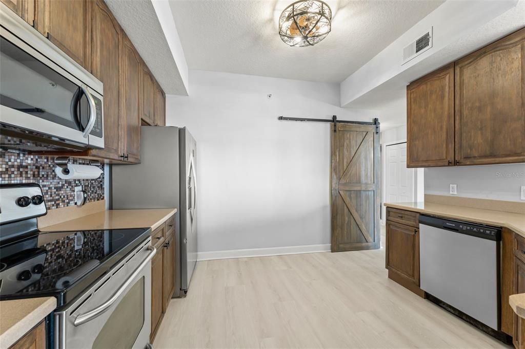 En Renta: $2,500 (3 camas, 2 baños, 2010 Pies cuadrados)