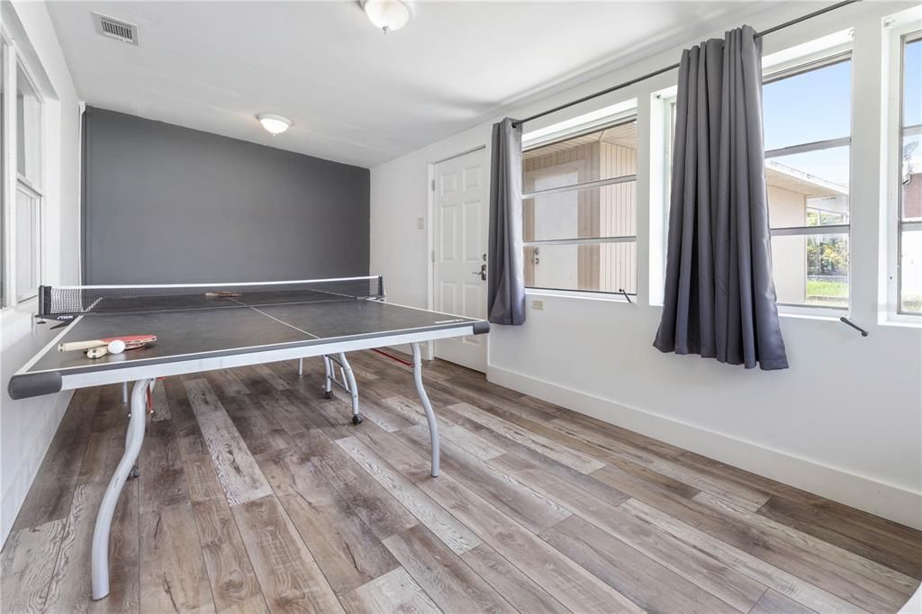 На продажу: $379,000 (3 спален, 2 ванн, 1742 Квадратных фут)
