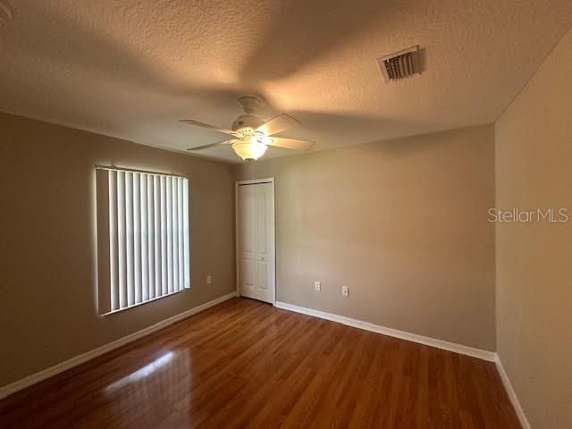 В аренду: $1,950 (4 спален, 3 ванн, 2056 Квадратных фут)