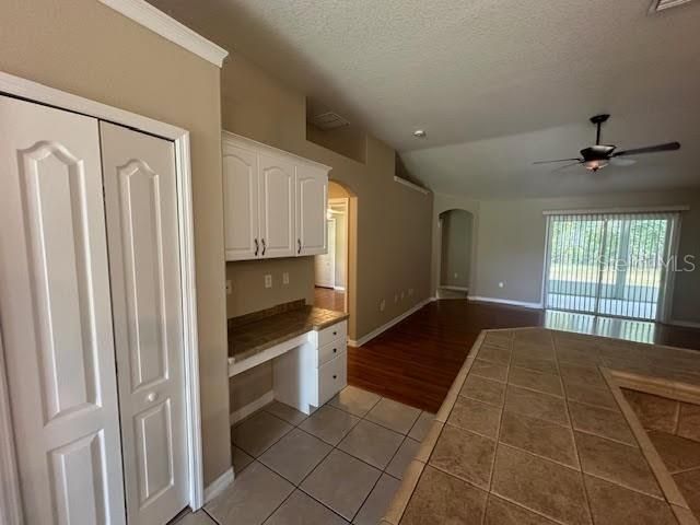 В аренду: $1,950 (4 спален, 3 ванн, 2056 Квадратных фут)
