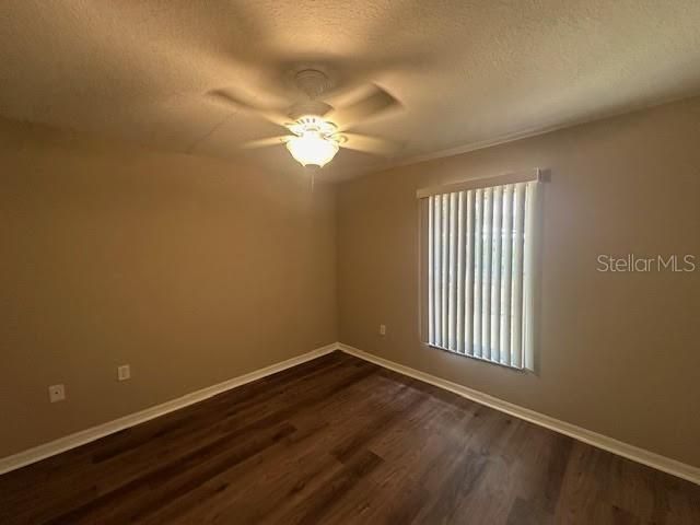 В аренду: $1,950 (4 спален, 3 ванн, 2056 Квадратных фут)