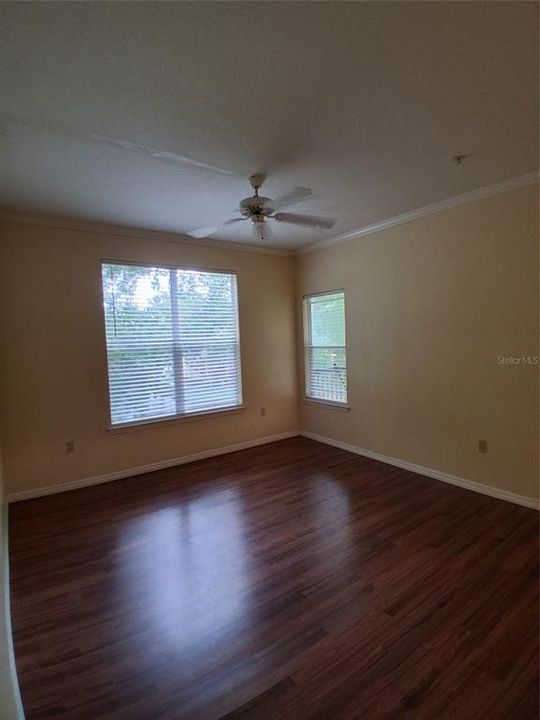 В аренду: $1,450 (2 спален, 1 ванн, 868 Квадратных фут)