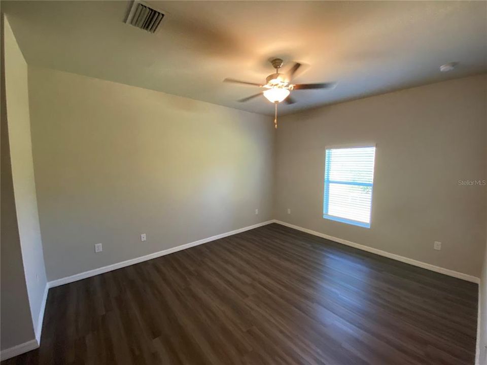 В аренду: $1,695 (3 спален, 2 ванн, 1552 Квадратных фут)