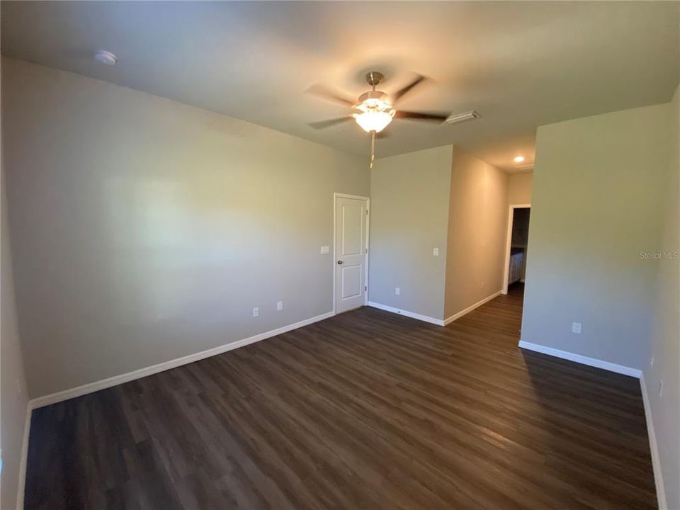 В аренду: $1,695 (3 спален, 2 ванн, 1552 Квадратных фут)