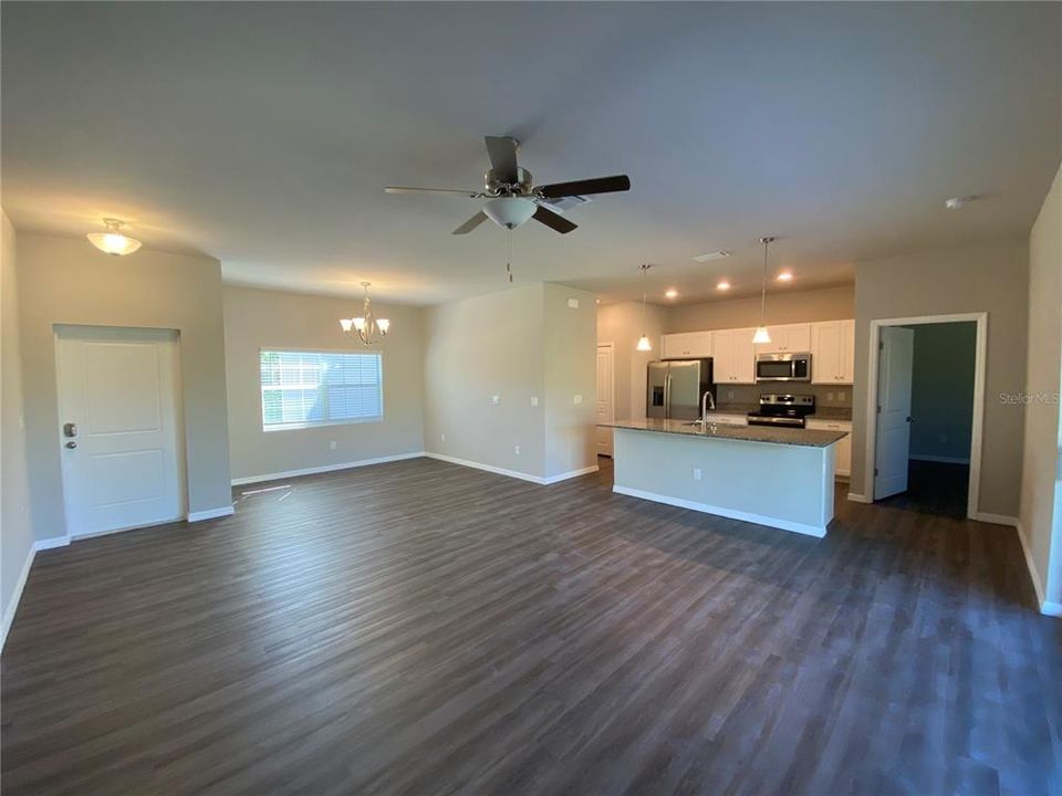 В аренду: $1,695 (3 спален, 2 ванн, 1552 Квадратных фут)