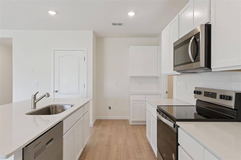 For Sale: $498,990 (5 beds, 3 baths, 2447 Square Feet)