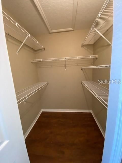 На продажу: $134,900 (1 спален, 1 ванн, 650 Квадратных фут)