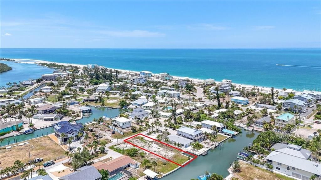 En Venta: $3,199,999 (4 camas, 3 baños, 4002 Pies cuadrados)