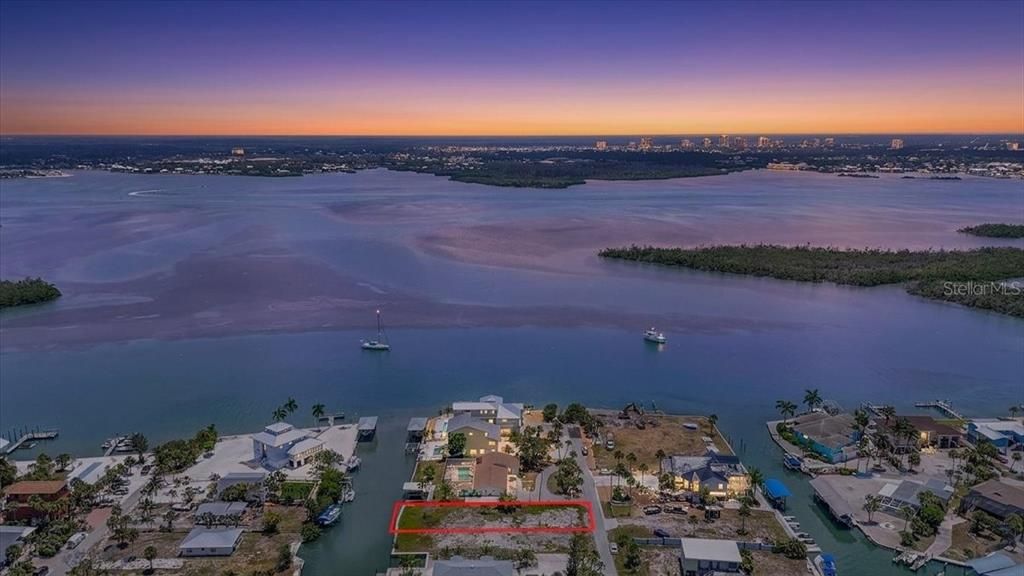 En Venta: $3,199,999 (4 camas, 3 baños, 4002 Pies cuadrados)