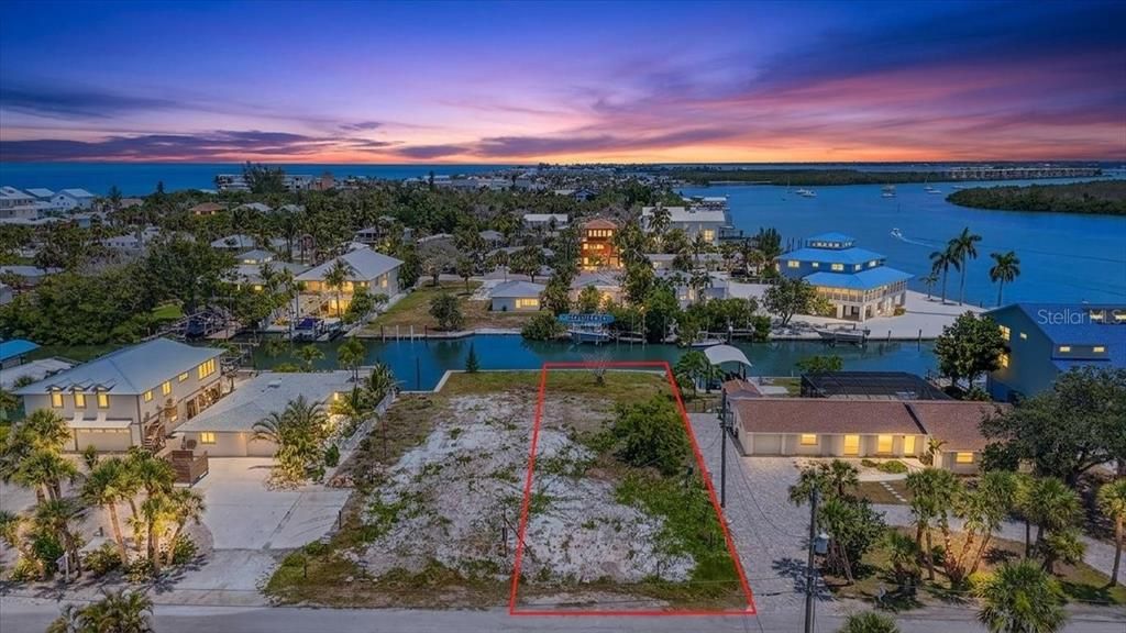 En Venta: $3,199,999 (4 camas, 3 baños, 4002 Pies cuadrados)